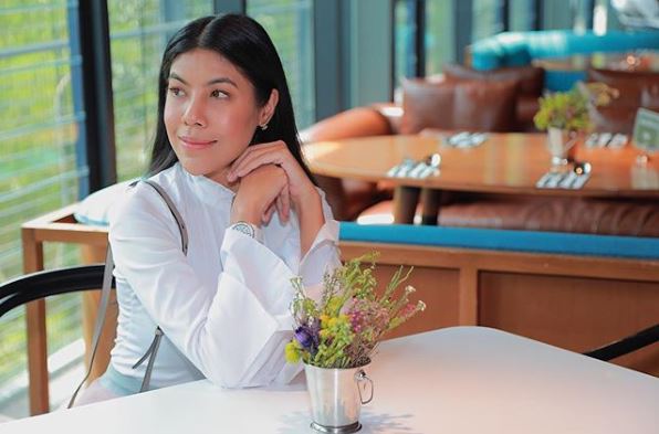 Betty kini hamil tiga bulan.